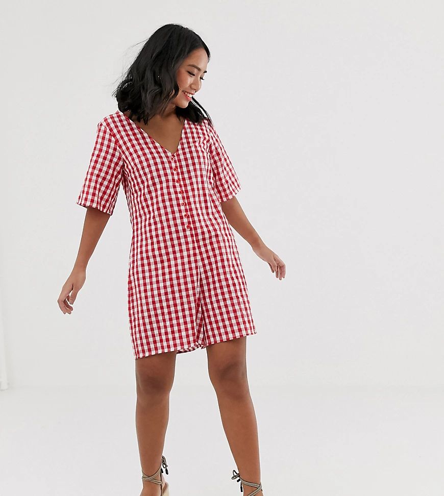 Glamorous Petite relaxed button through swing romper in gingham-Red | ASOS (Global)