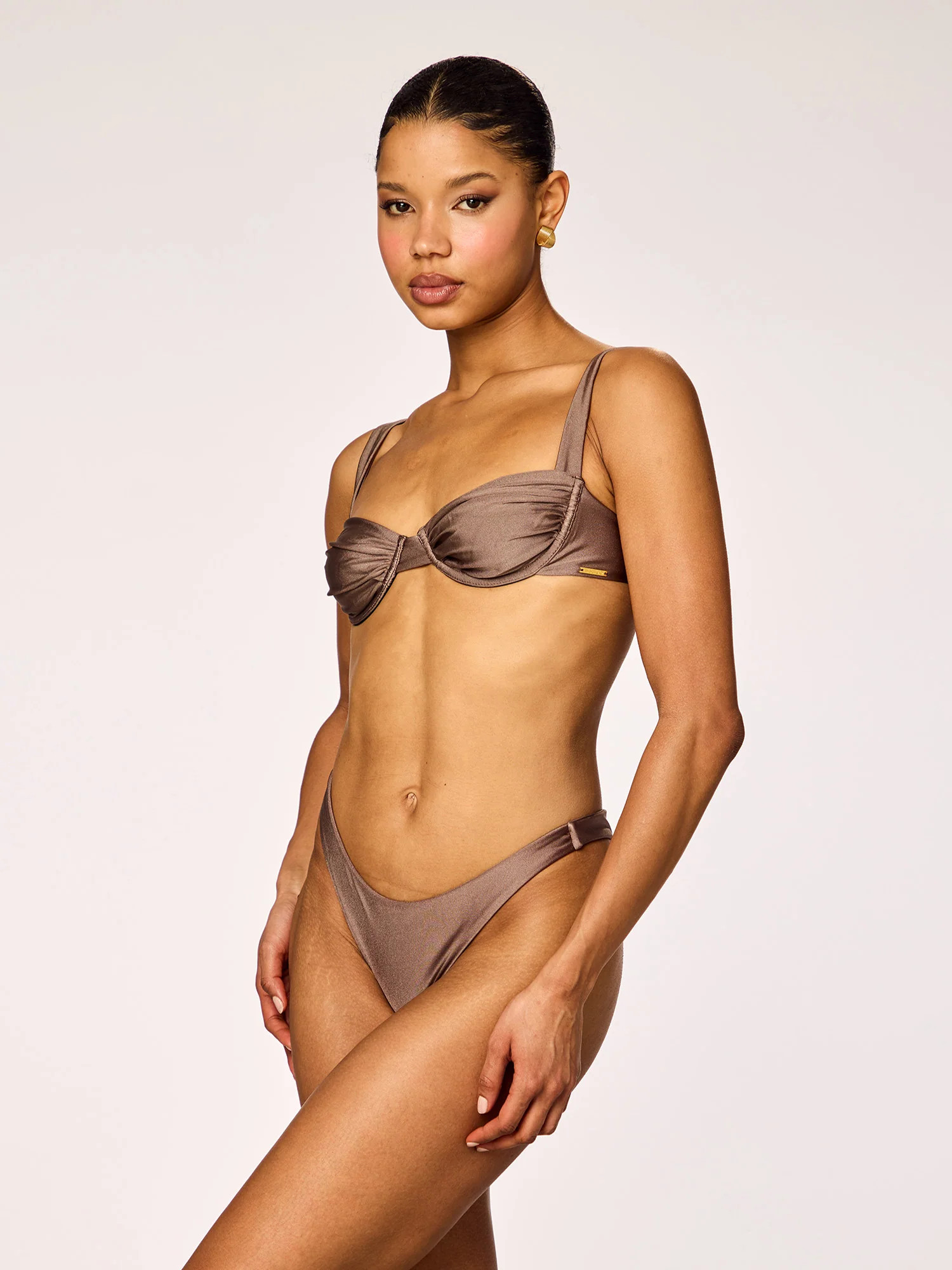SAYA - Pleated Cup Top • Shiny Affogato | Ninety-9