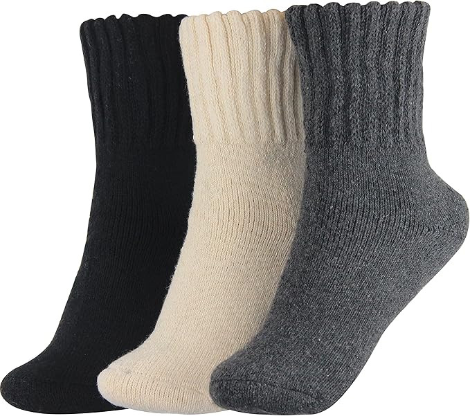 BenSorts Women's Winter Boots Socks Thick Warm Cozy Crew Socks Solid Color Gifts | Amazon (US)