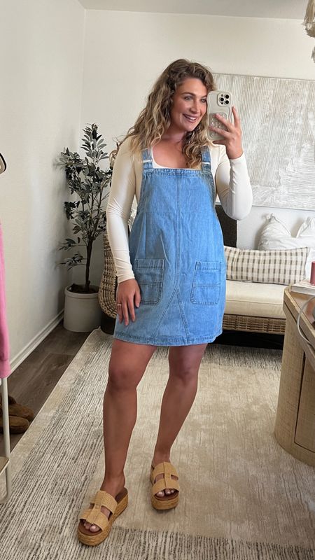 Amazon fashion favorite! This denim dress makes the perfect spring outfit for any occasion! 

#LTKSeasonal #LTKstyletip
