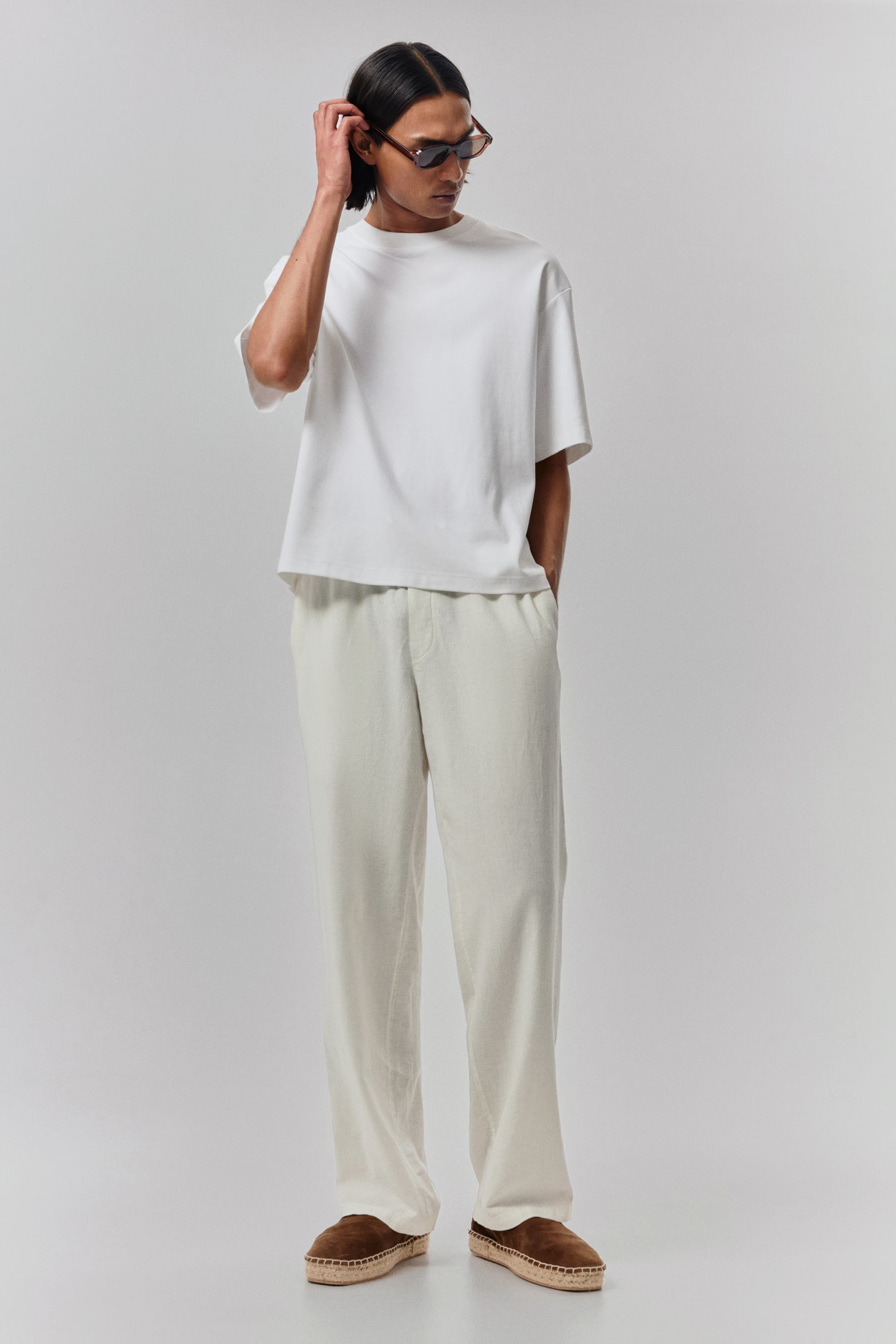 Relaxed Fit Linen-Blend Pants | H&M (US + CA)