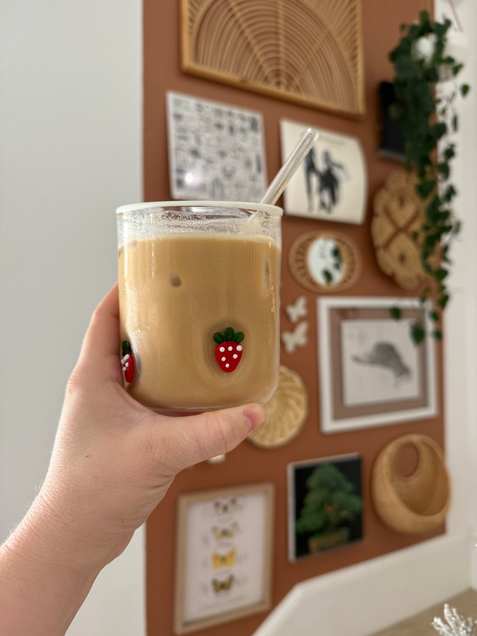 Strawberry icon juice glass 

#LTKHome