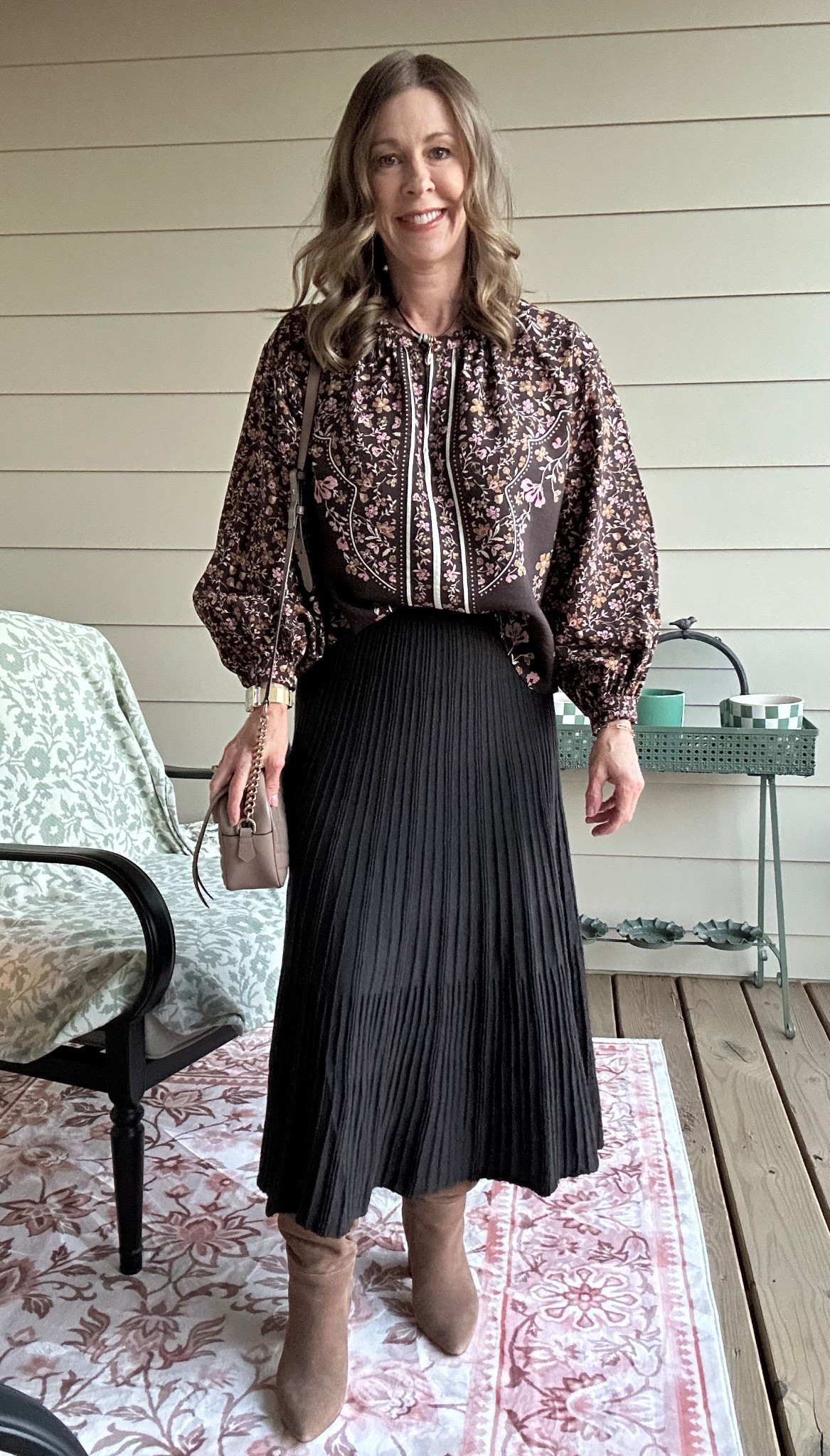 Outfit of the day! 
Loft top size small petite
Amazon sweater skirt size small
Sam Edelman boots
Gucci purse
#amazonfashion #loft #loveloft #sweaterskirt #chocolatebrown
#samedelmanboots


#LTKFindsUnder50 #LTKSaleAlert #LTKPetite