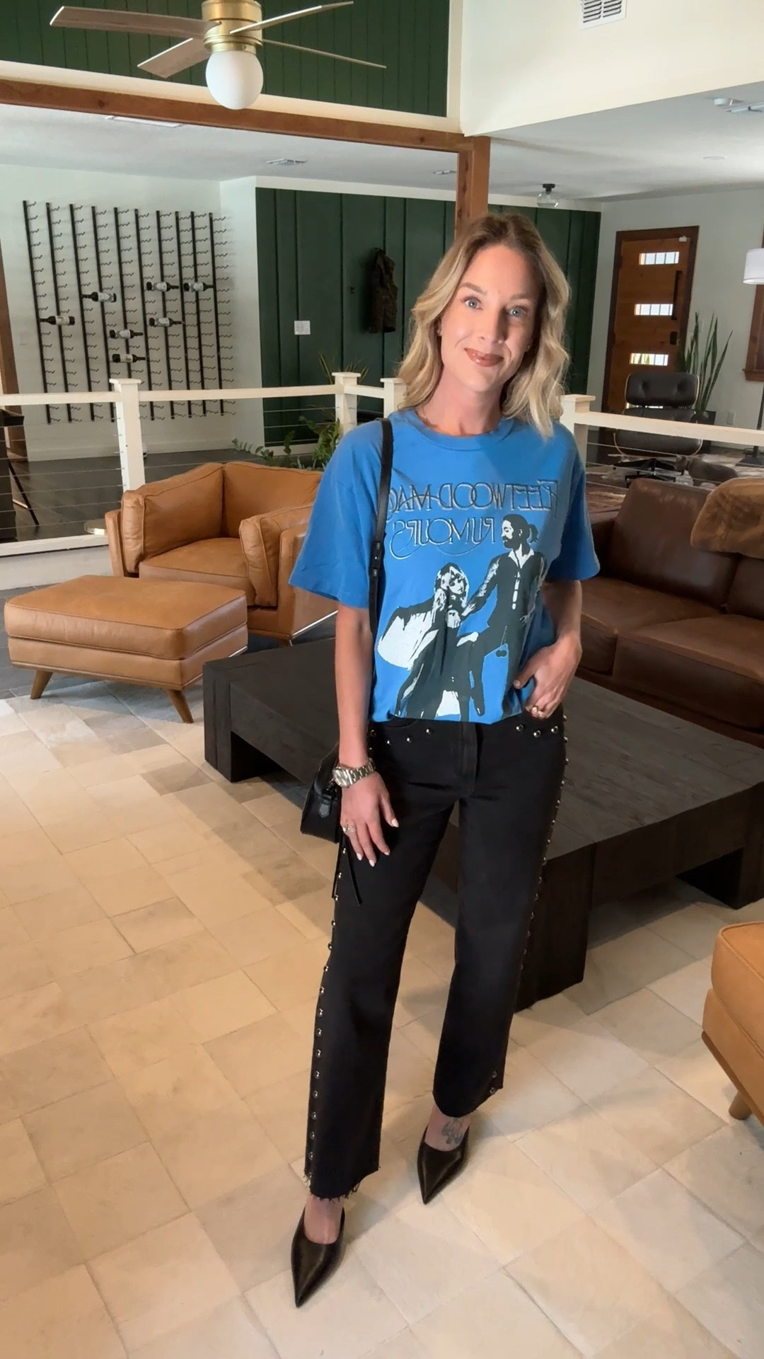 Graphic tee girly ! 

Tee: XS 
Jeans: 24 

#LTKgrwm #LTKvlog #LTKootd