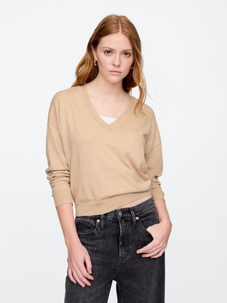 CashSoft Relaxed V-Neck Sweater | Gap Factory