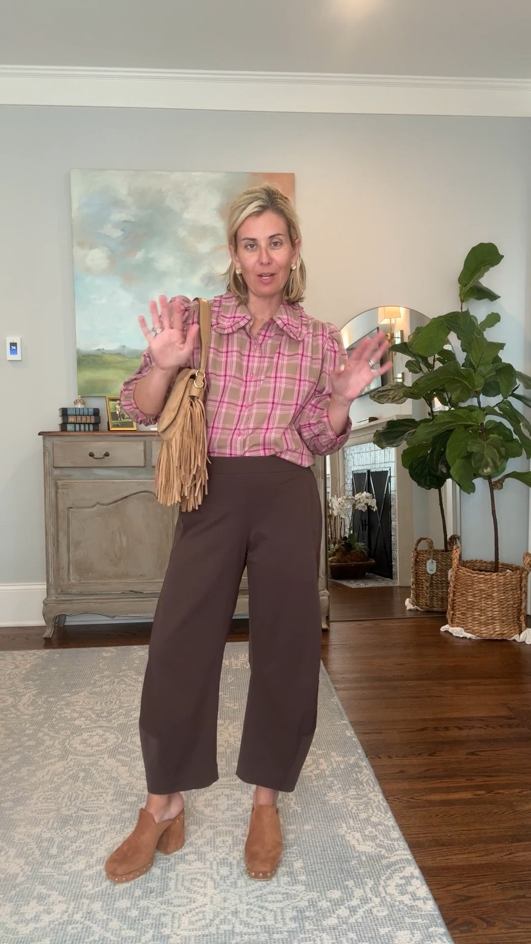 Cuteness overload! Love this look! 
Codes:
*Ruti - FW26 for $55 off 
*Avara  - mixandmatch15
Top - xs
Pants - 4P 
Clogs  - 8 tts