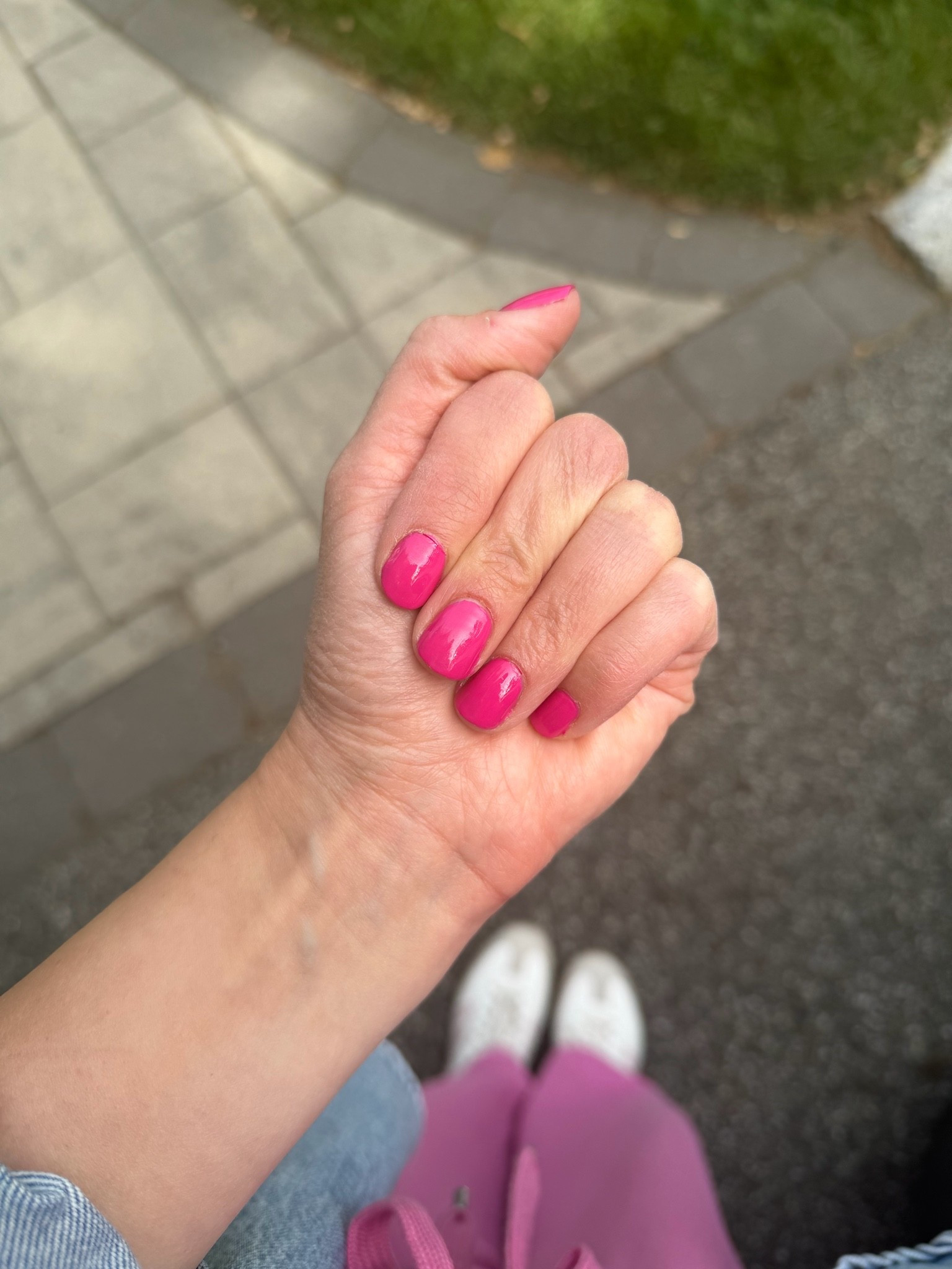New nails
Essie pencil me in