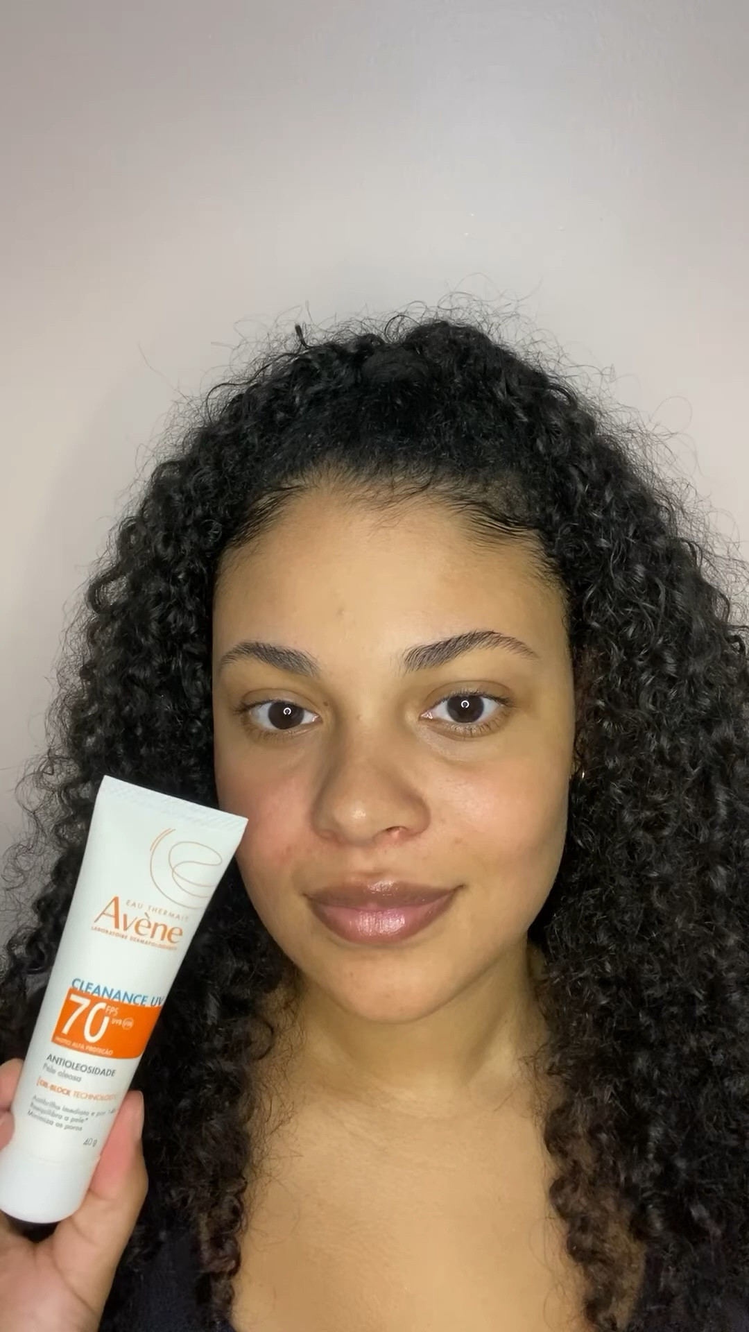 Um ótima opção de protetor solar que controla a oleosidade! Esse é o Cleanance UV FPS70 Antioleosidade sem cor. Deixei linkado num post um kit que vale super a pena, pois você compra o protetor e ganha um gel de limpeza! Incrível né? ☺️🧡

#LTKbrasil #LTKbeauty