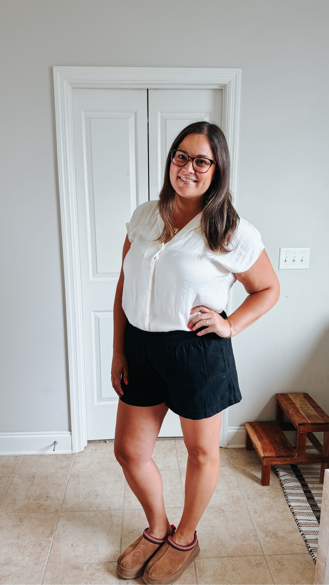 Easy work from home outfit for a busy mom! Throw on a nicer business casual blouse to feel more put together for Zoom calls, but keep it real on bottom with your favorite stretchy shorts (elastic waist is life) 🙌

I’ve linked this cute and comfy outfit below for my fellow WFH friends who want to multitask in style 💕

My stats: midsize mom
5’6” & 205 lbs
Top: XL
Bottoms: L


WFH mom life | wfh outfit | working mom

#LTKMidsize