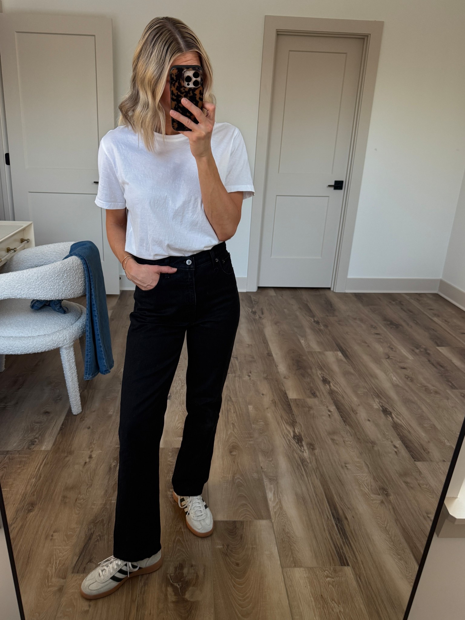 Wearing 26/reg jeans (no fade black)

#LTKSaleAlert #LTKOver40