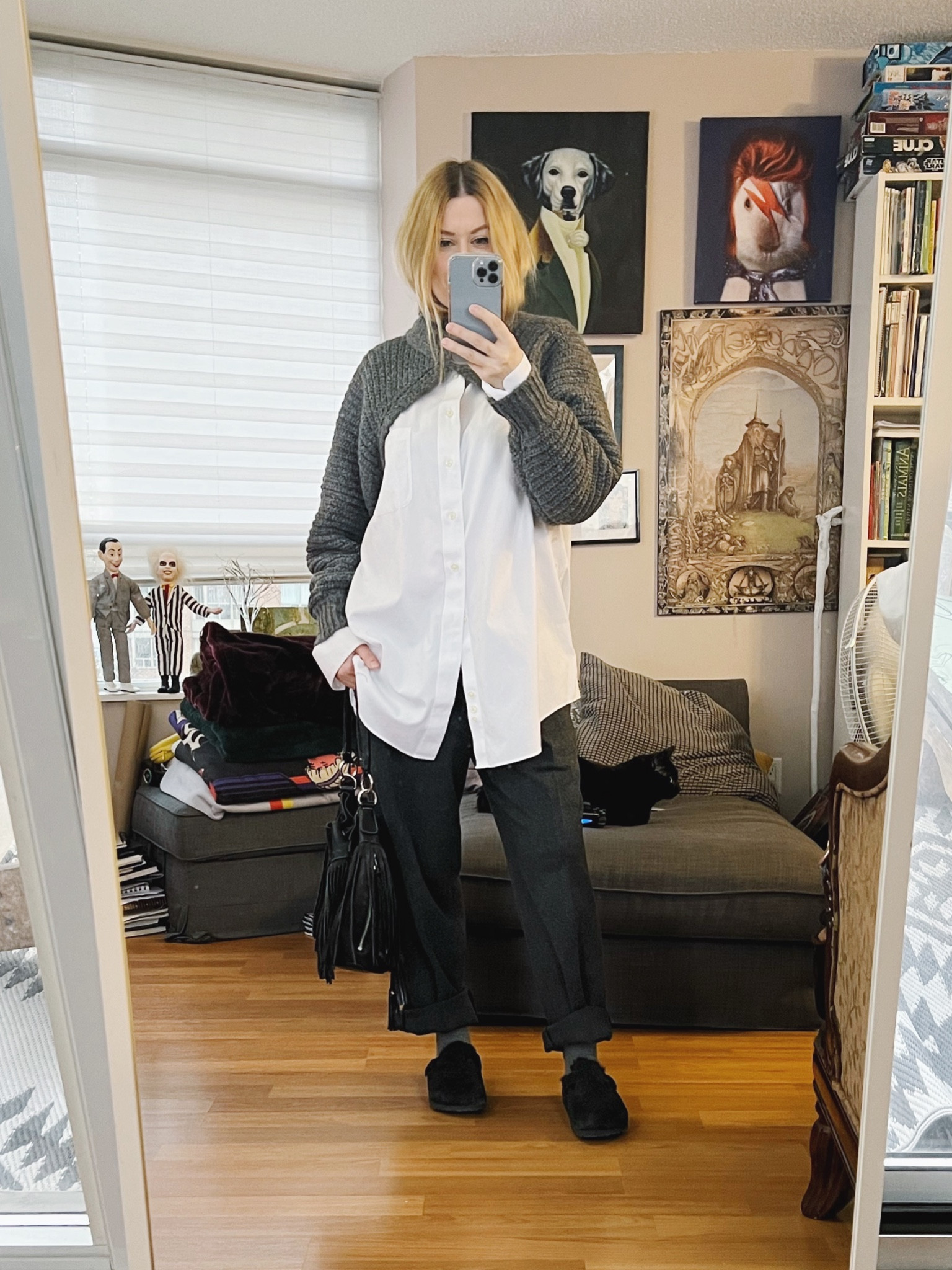 Here’s the sweater shrug thing that I shared the other day. When I first saw it, this was the first outfit I envisioned. I try to think of three ways to wear something before I buy it because if I can come up with three on the fly then I can come up with more when I put my mind to it. My 11 year old said “that’s the weirdest things I’ve seen you wear. I’m trying to decided if I like it. Kudos to you for making it work.” 😂
•
.  #FallLook  #StyleOver40  #vintageBag  #menswearInspired  #birkenstockBoston  #secondhandFind #shrug #FashionOver40  #MumStyle #genX #genXStyle #genXInfluencer #WhoWhatWearing #genXblogger #secondhandDesigner #Over40Style #40PlusStyle #Stylish40s  #HighStreetFashion #StyleIdeas


#LTKstyletip #LTKSeasonal