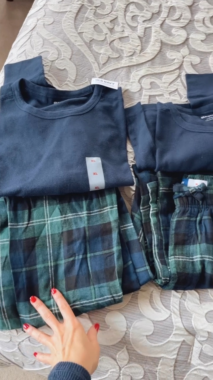 Matching pajamas is one of my favorite Christmas traditions! Grab them now while they’re fully stocked & on sale 



#LTKGiftGuide #LTKWatchNow #LTKHoliday