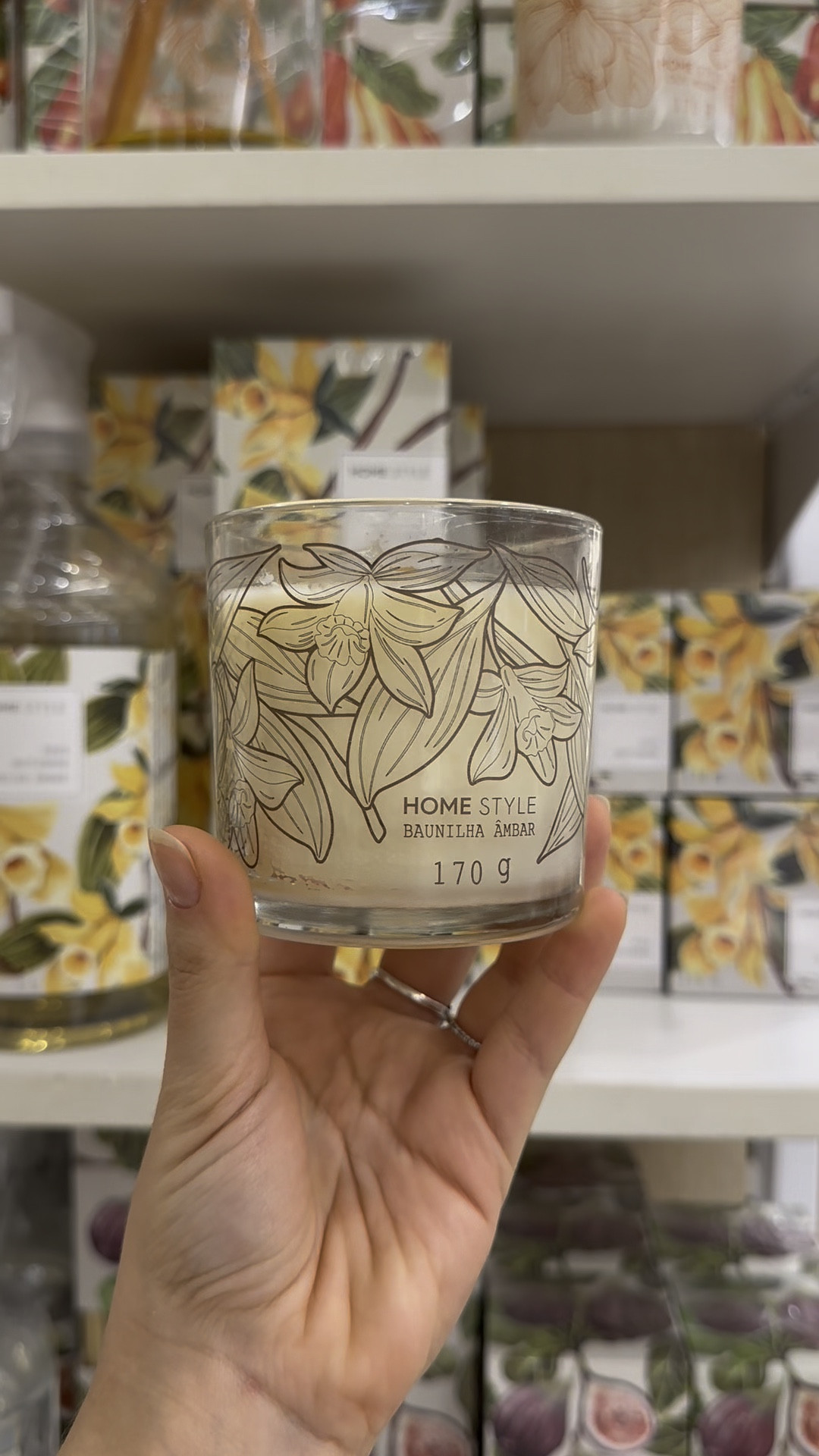 Essa é para quem AMA a casa cheirosa! Essa fragrância está viralizado no Tiktok, porque lembra muito o cheiro da loja da NV 👀  

#LTKhome #LTKguiadepresente #LTKbrasil