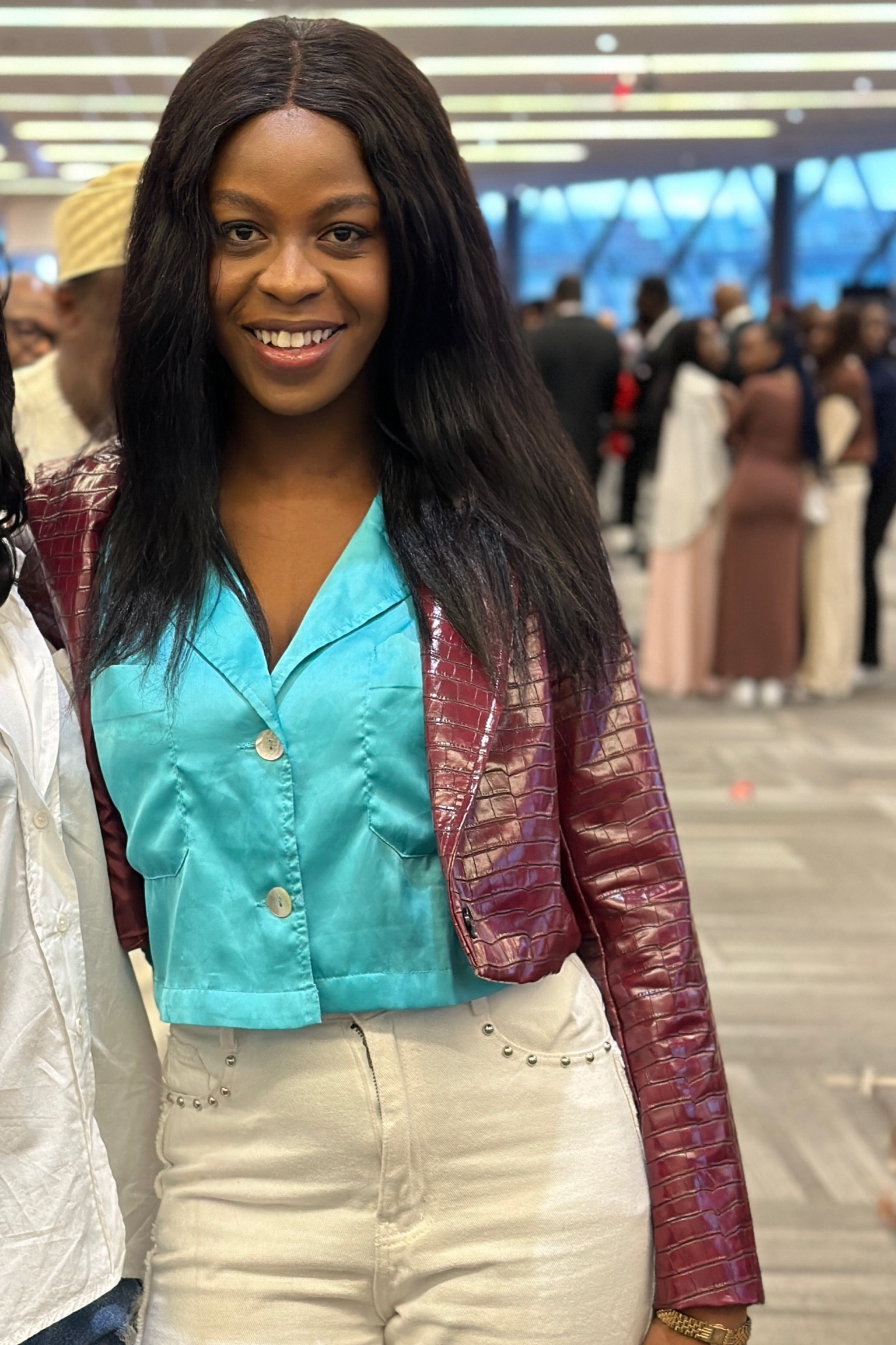 Trending-cherry red cropped jacket. Sold out in all sizes except S 

#LTKstyletip #LTKSeasonal