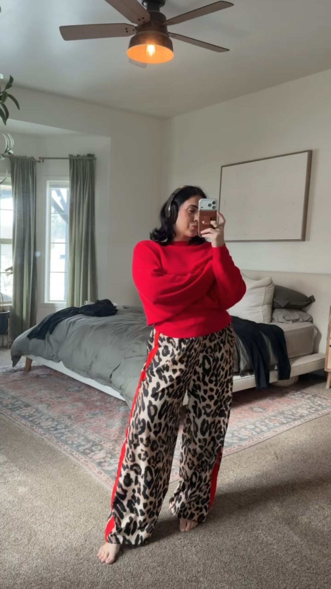 Cozy day OOTD, these pants are so me. 

Large in both. 

#LTKgrwm #LTKootd #LTKmomlife