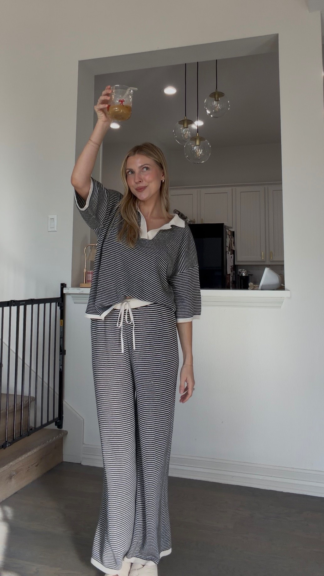 Cozy lounge set! Pregnancy and nursing friendly!! Size M. 

#LTKmomlife #LTKootd