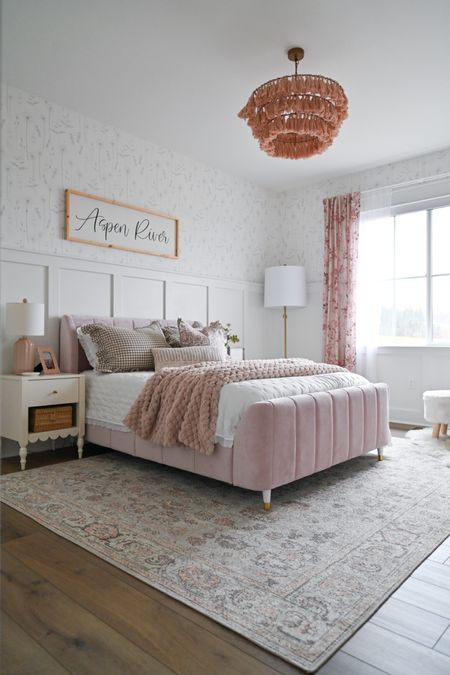 Aspen's room reveal - pretty and pink and an official big girl room!

Home  Home decor  Home favorites  Toddlers room  Kids room  Bed  Bed frame  Nightstand  Table lamp  Area rug  Lighting  Floor lamp  Bedding 

#LTKhome #LTKstyletip #LTKkids