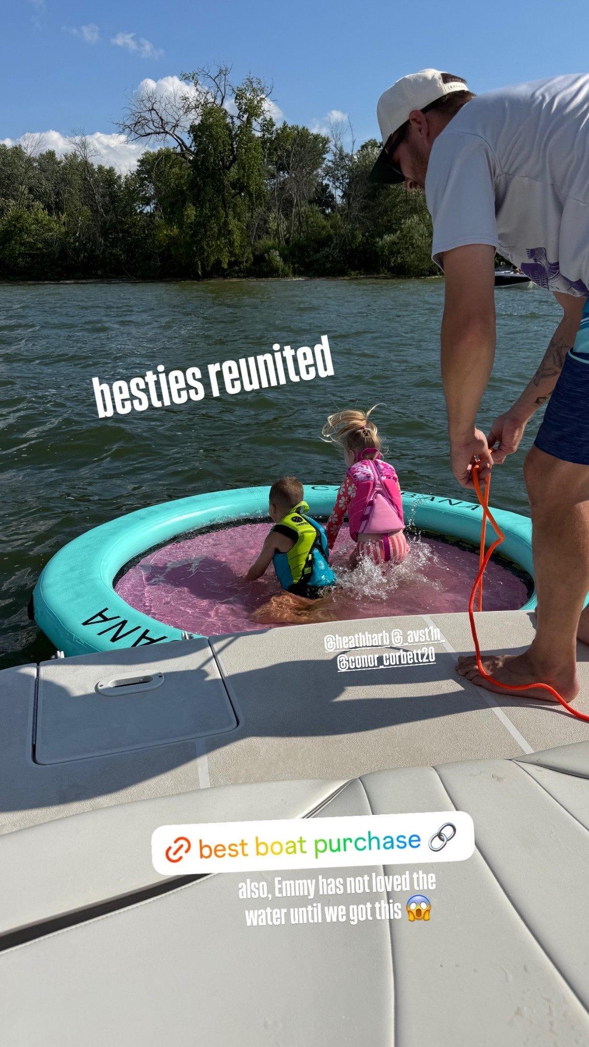 Love this water platform / Emmy has not loved the water until we got this 😱