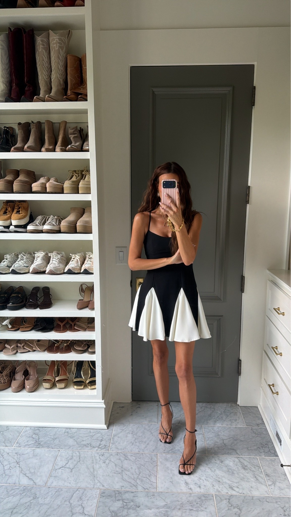 Code Sarah40 for 40% off Vici
Dress - size small