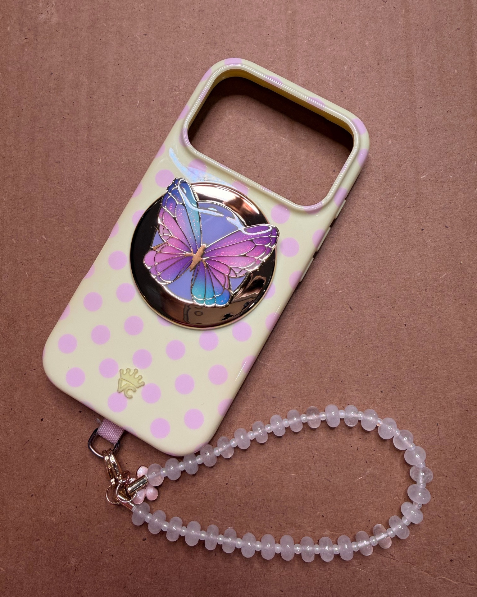 I’m obsessed with my summer phone case & Popsocket!! Makes me smile every time I look at it 😍



I linked all of these accessories and more below! 📲

#LTKdayinmylife #LTKMothersDay #LTKvlog