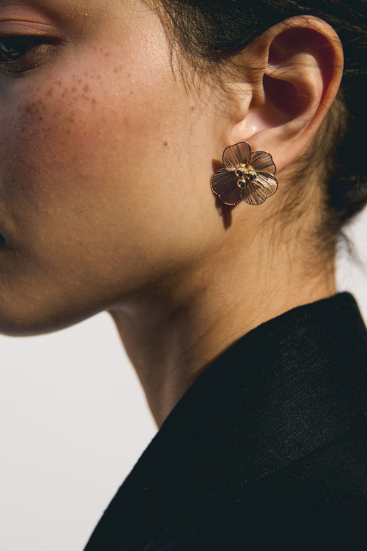 Flower-Shaped Earrings | H&M (US + CA)