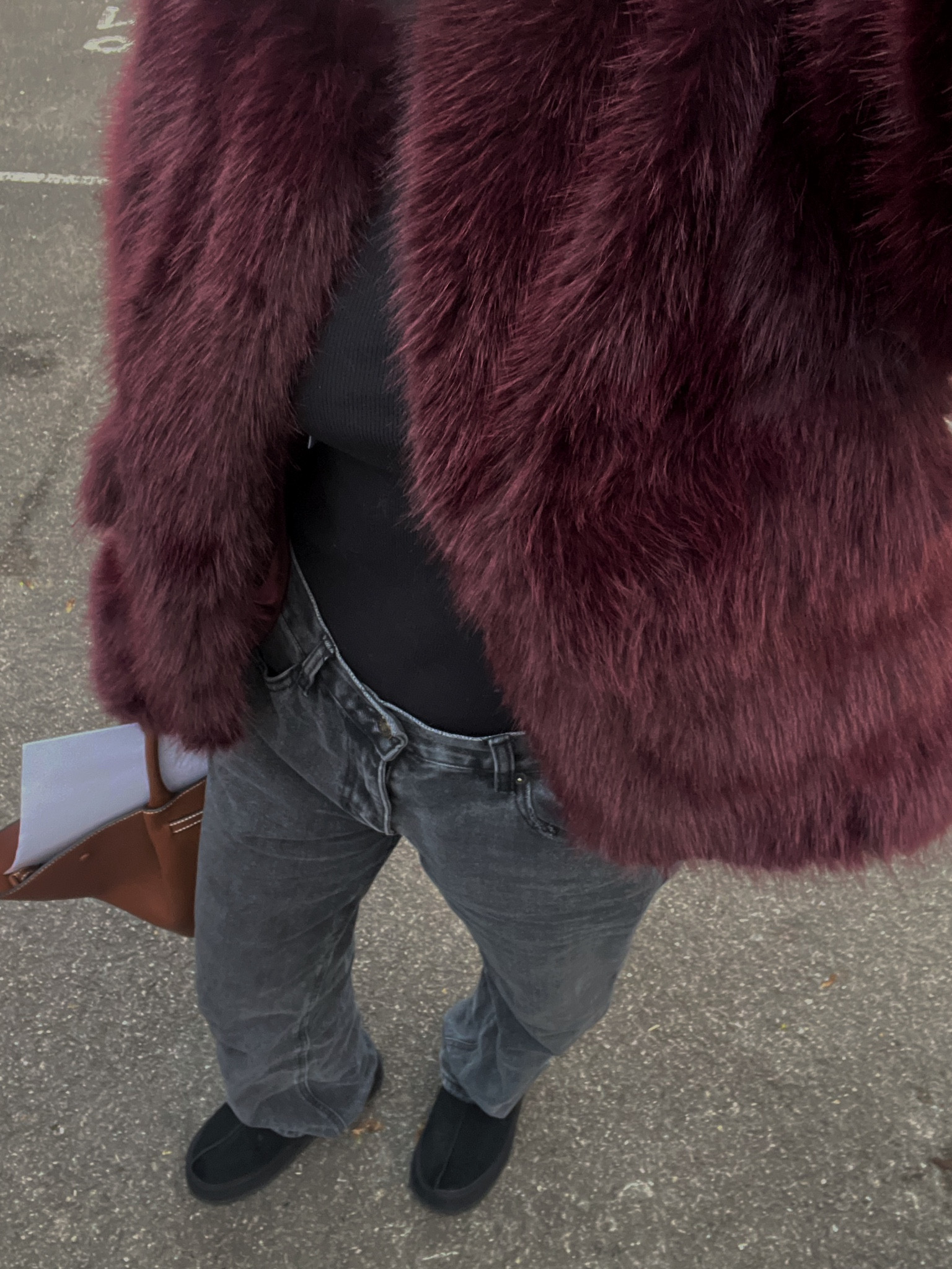 Office ootd in Burgundy faux fur 

#LTKeurope #LTKuk #LTKstyletip