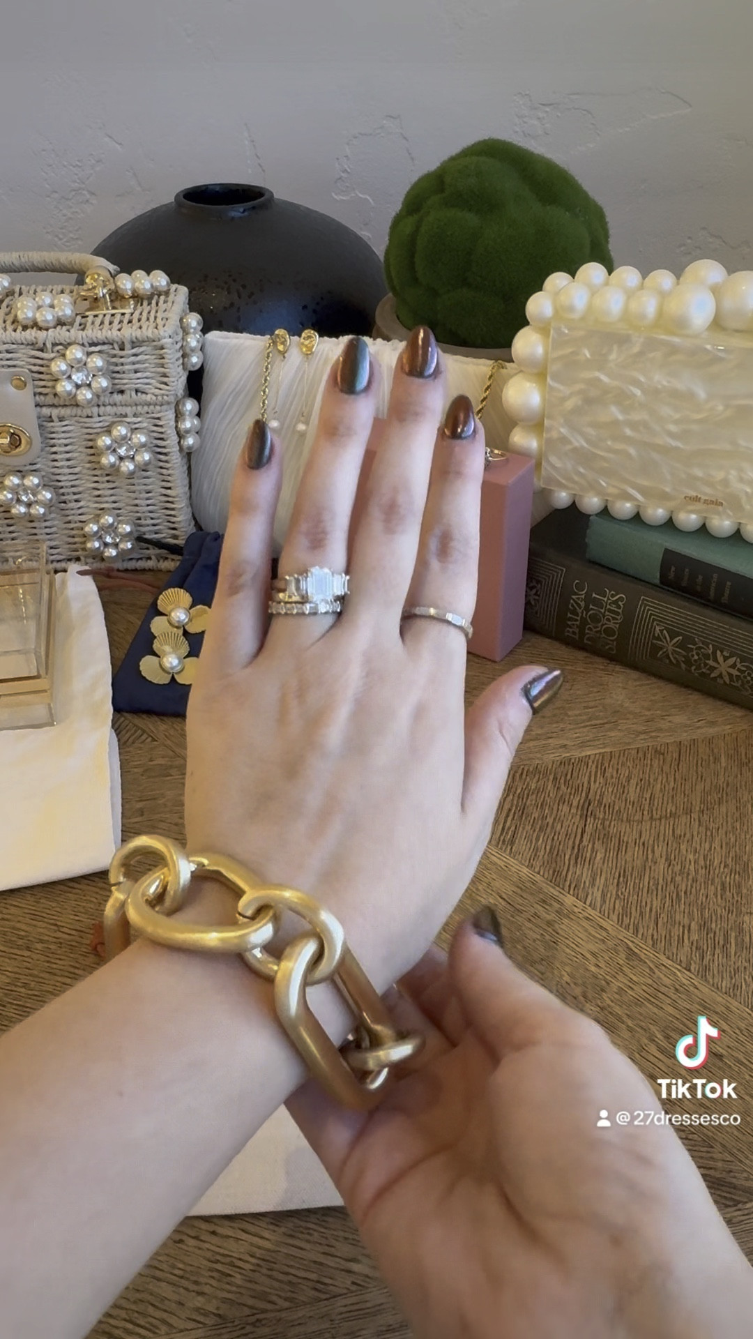 Our newest favorite Cult Gaia addition 💛

#LTKVideo #LTKFindsUnder100