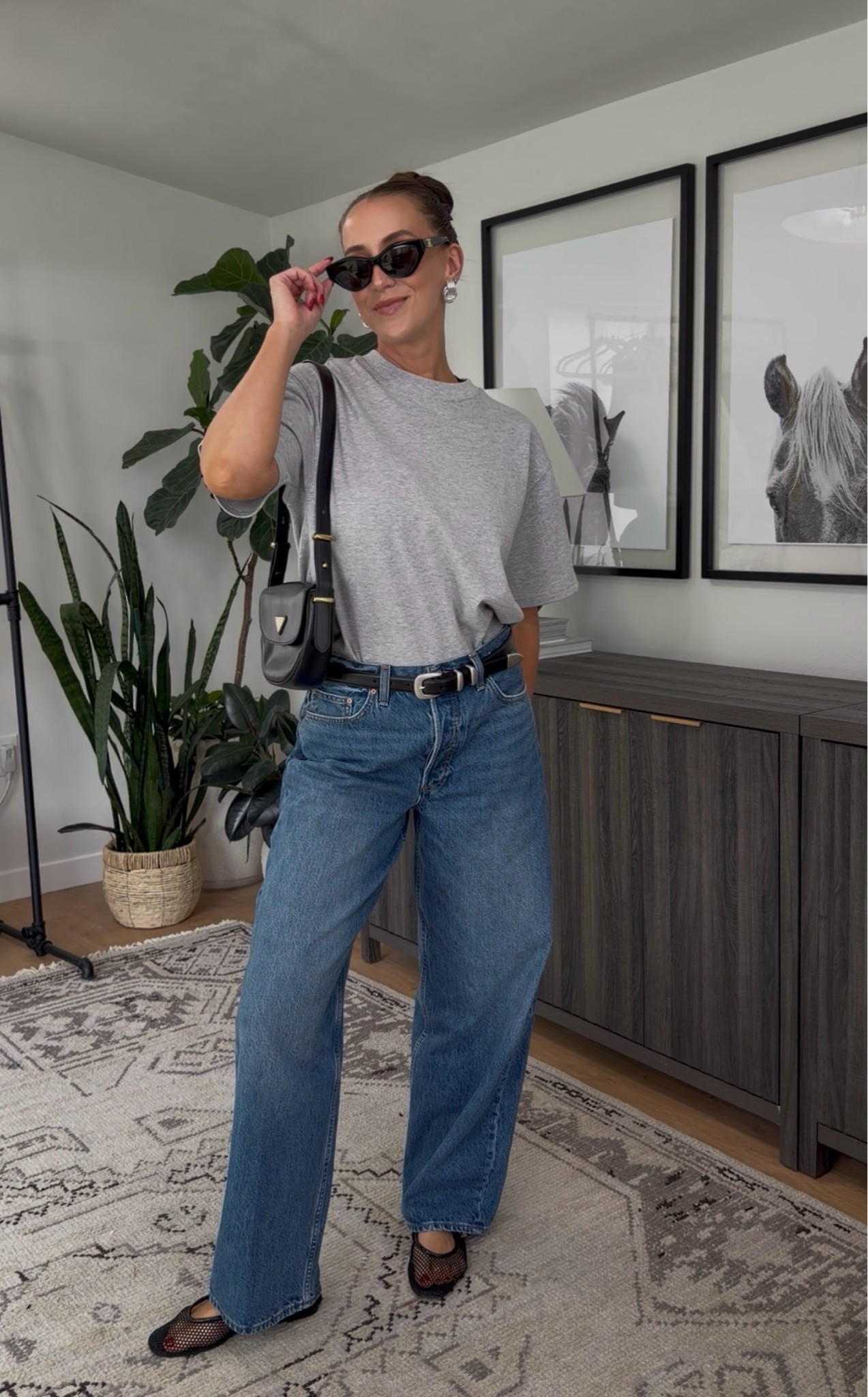 day outfit inspo for the gray Tshirt you have in your closet 💞

Shirt: M
Denim: 27
Belt: M

#LTKootd #LTKmomlife #LTKSeasonal