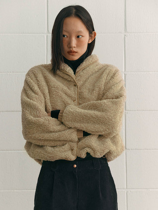 Fleece Label Jacket (Beige) | (주)더블유컨셉코리아/W Concept(KR)