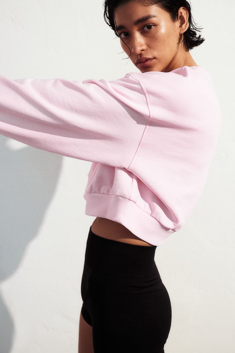 Short Sweatshirt - Crew-neck - Long sleeve - Light pink - Ladies | H&M US | H&M (US + CA)