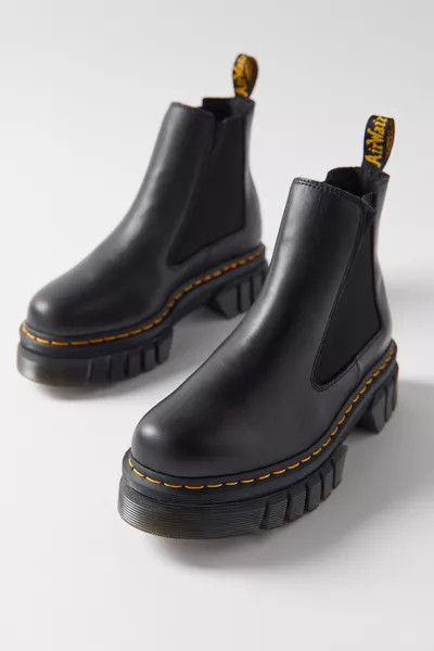 Dr. Martens Audrick Leather Platform Chelsea Boot | Urban Outfitters (US and RoW)