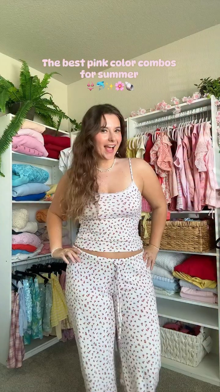 These are the best pink color combos for summer! I don’t make the rules 🤭
#outfitideas #fashioninspo #summeroutfit #summervibes #outfitinspo