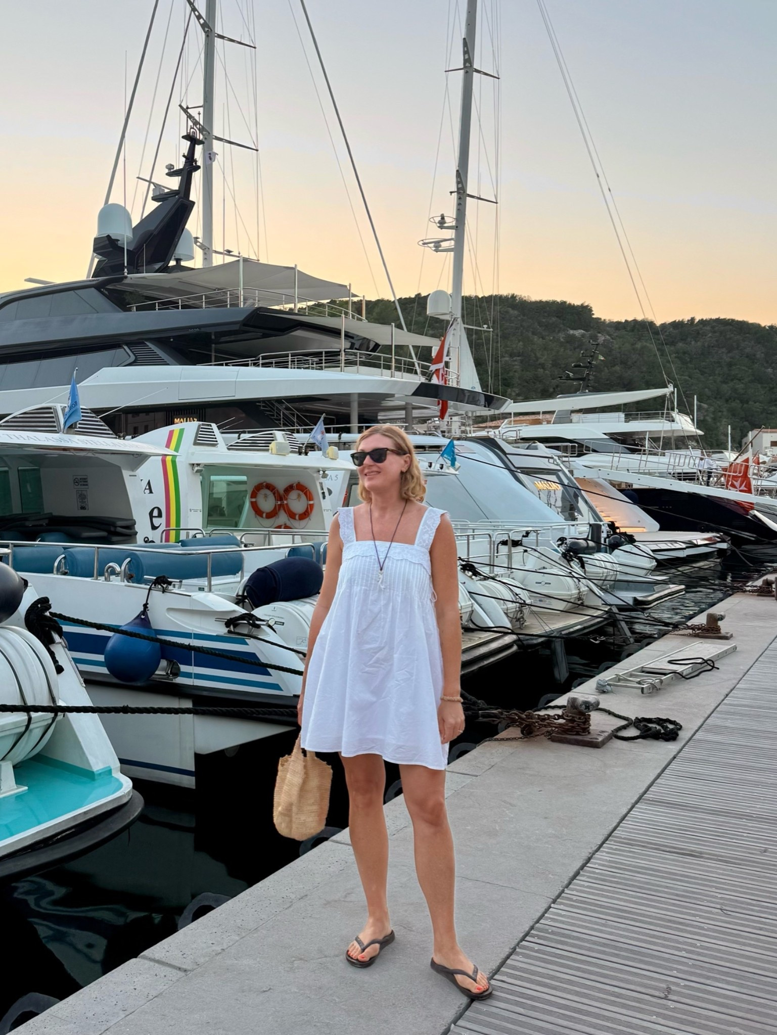 White holiday dress
Cotton dress

#LTKsummer #LTKuk