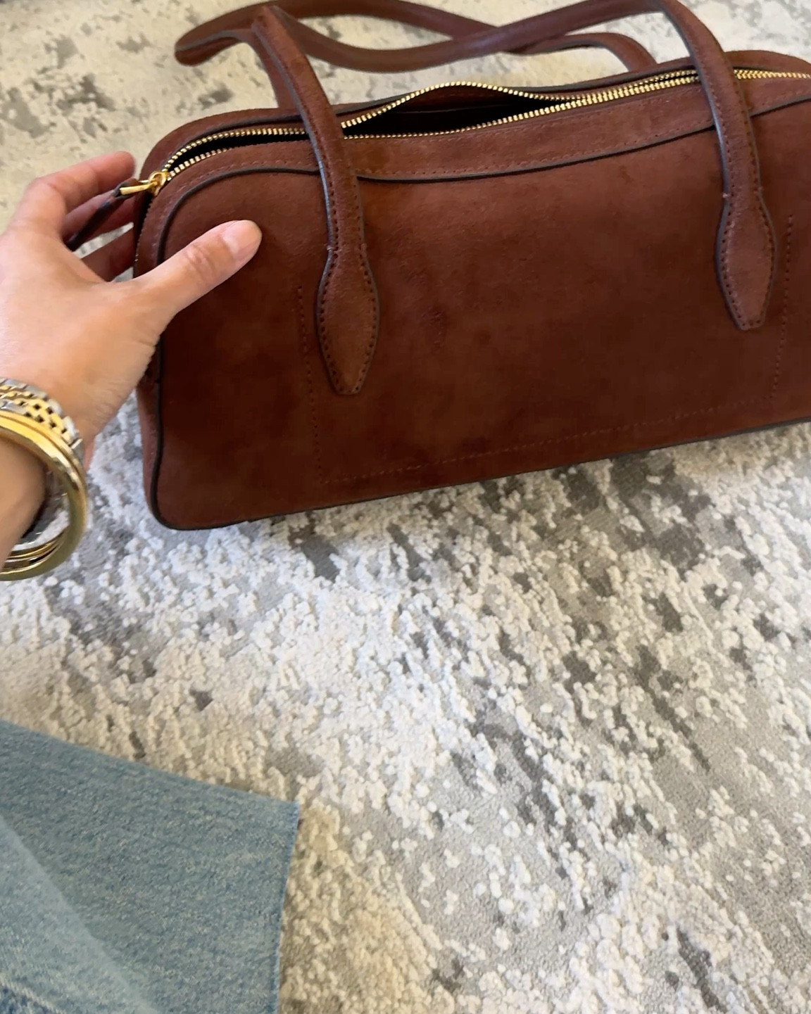Fall outfit. Fall handbag. Fall bag. Suede bag. Suede handbag. 
I’ve been looking for a bag of this style and finally decided on this one. Currently on sale 30% off. It looks great and quality seems good too. 


#LTKStyleTip #LTKOver40 #LTKItBag