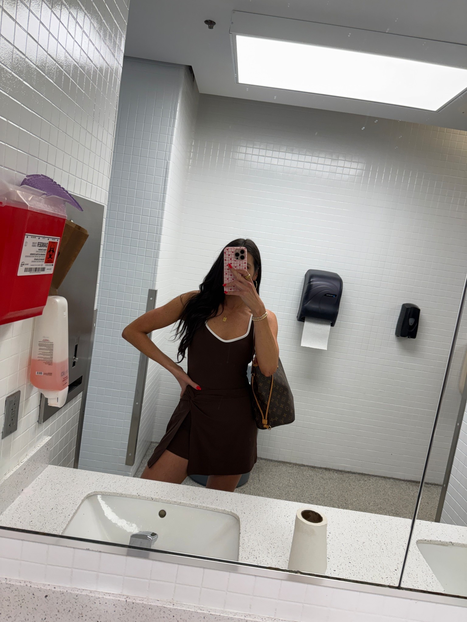 Travel outfit 
Wearing a size small in this @abercrombie travel dress 💖
So comfortable & on sale! 
Vacation outfit 
Also linked other travel dresses they have on sale 


#LTKTravel #LTKdayinmylife #LTKgrwm