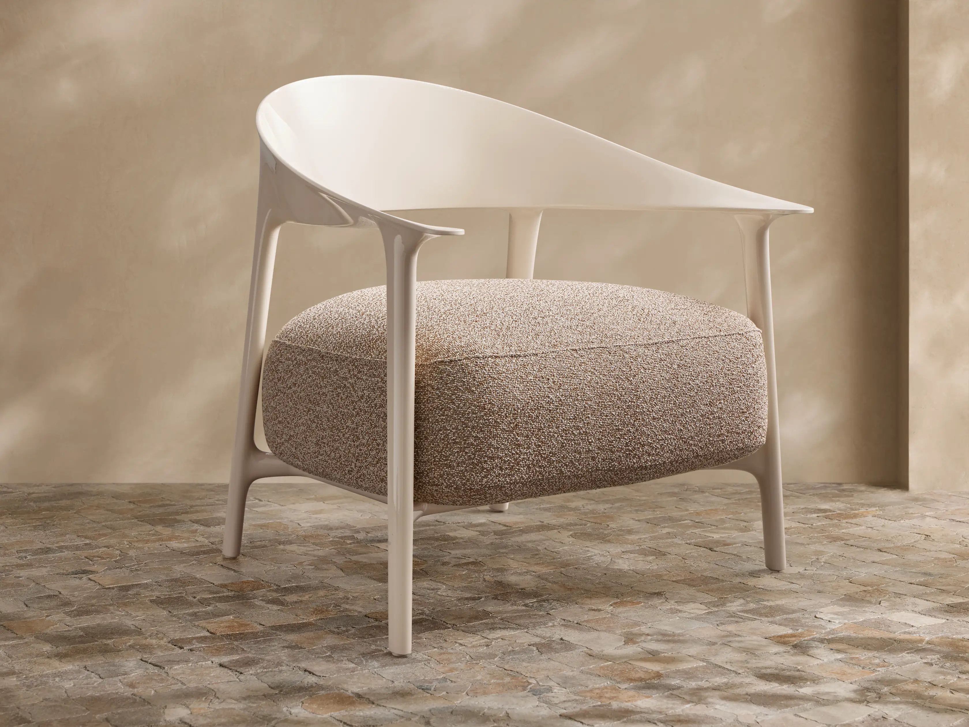 Nia Outdoor Lounge Chair | Arhaus