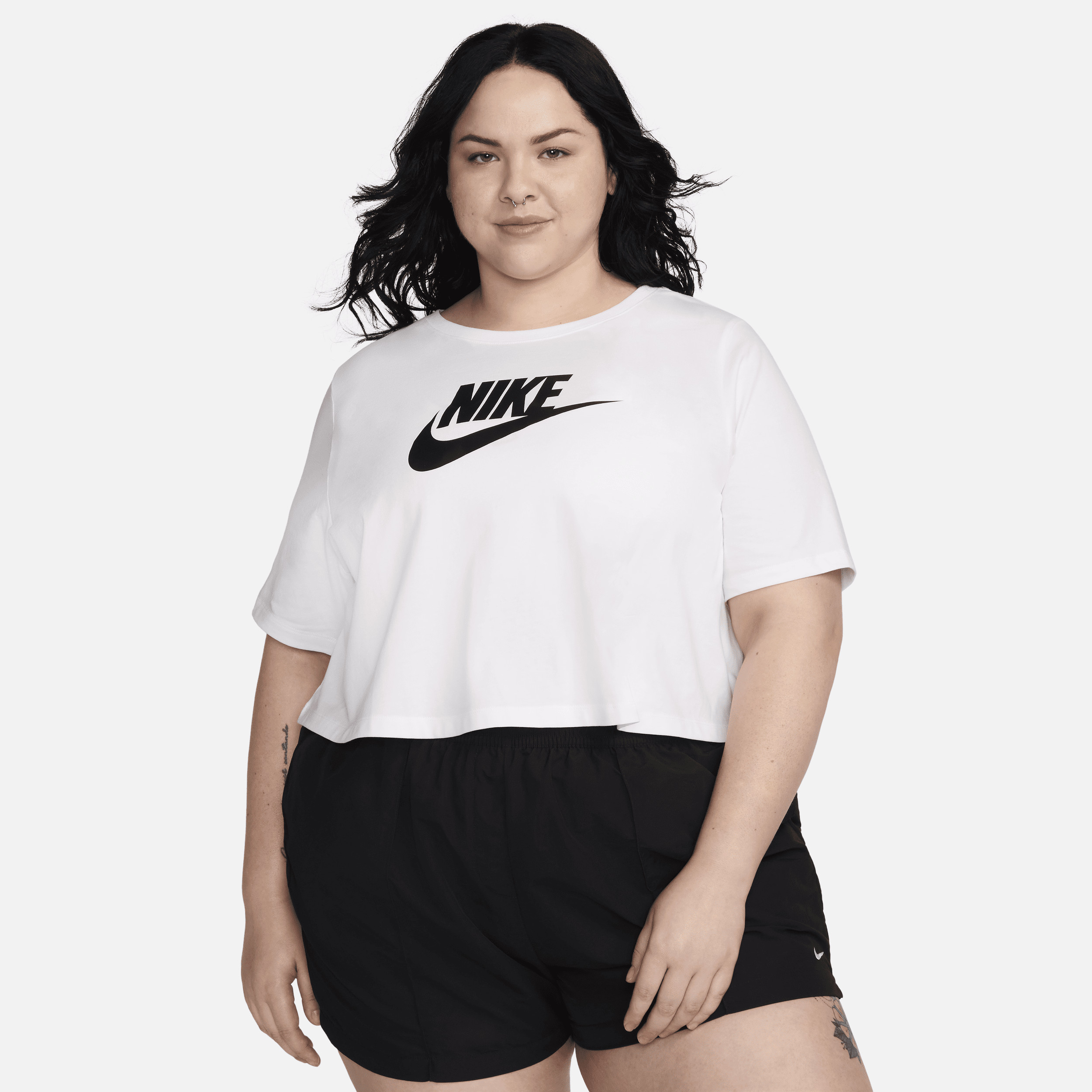 Women's Nike Sportswear Essential Cropped Logo T-Shirt (Plus Size) in White, Size: 1X | FZ8902-100 | Nike (US)