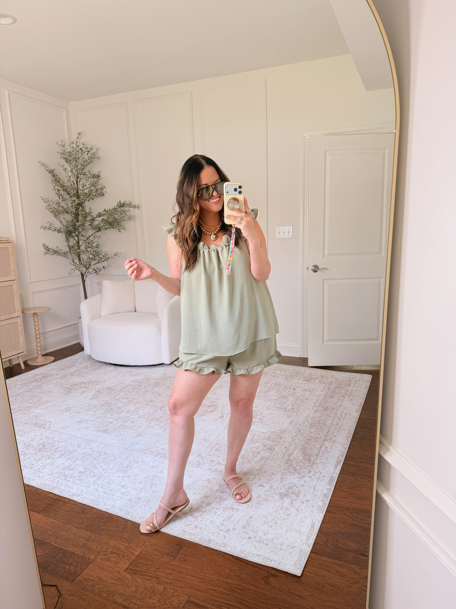 wearing an XL in this set 

 #LTKSeasonal #LTKMidsize