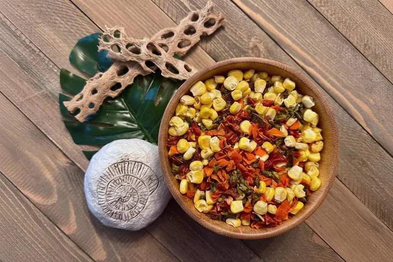 Fiesta Corn Mix - Mixture of Dehydrated corn, carrots and bell peppers for Hermit Crabs | Etsy (Global)