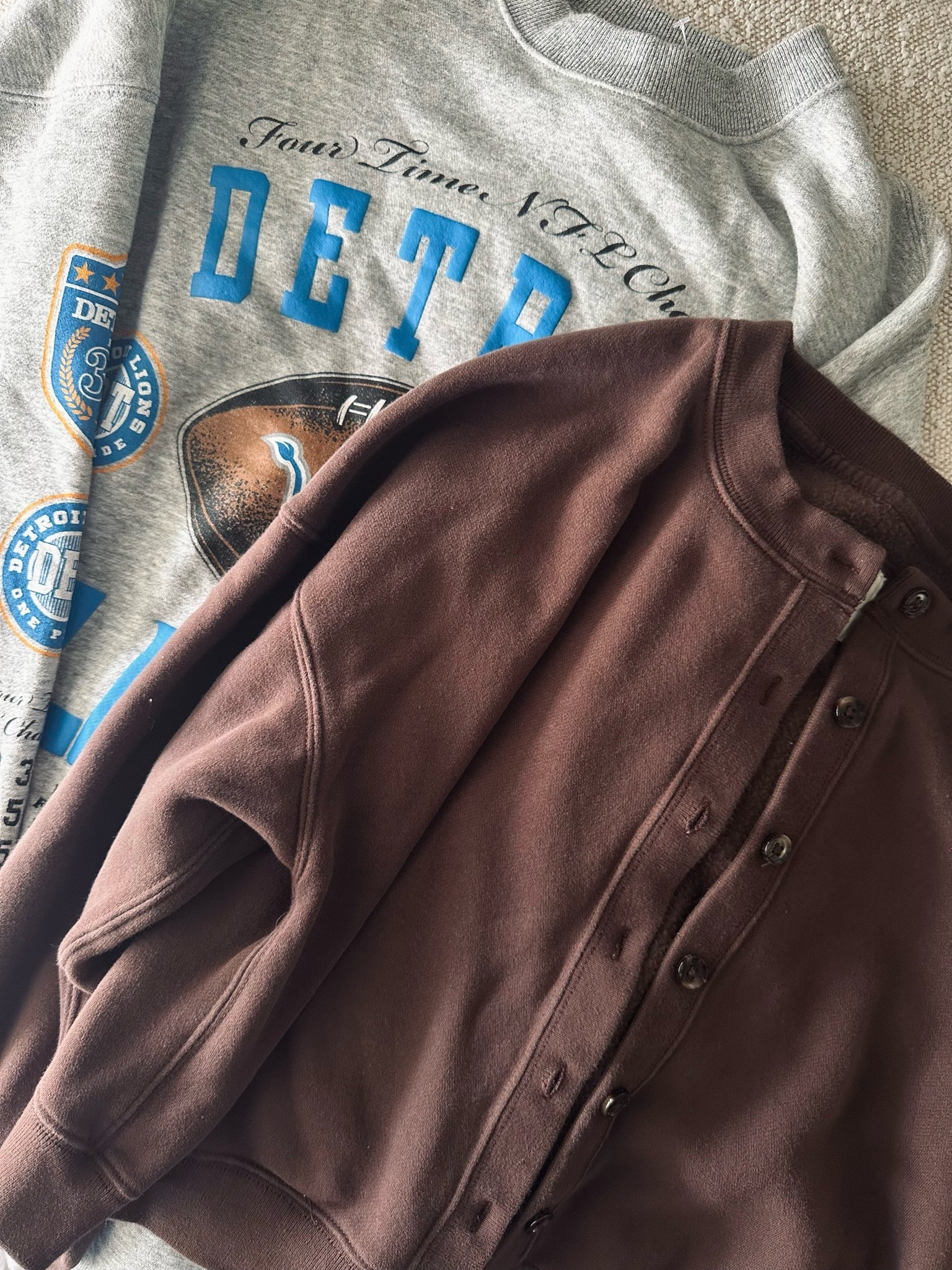 Abercrombie nfl collection on sale!!! Stack code AFLTK for extra savings! I do a size large! Sweatshirt cardigan size medium! It’s so comfy