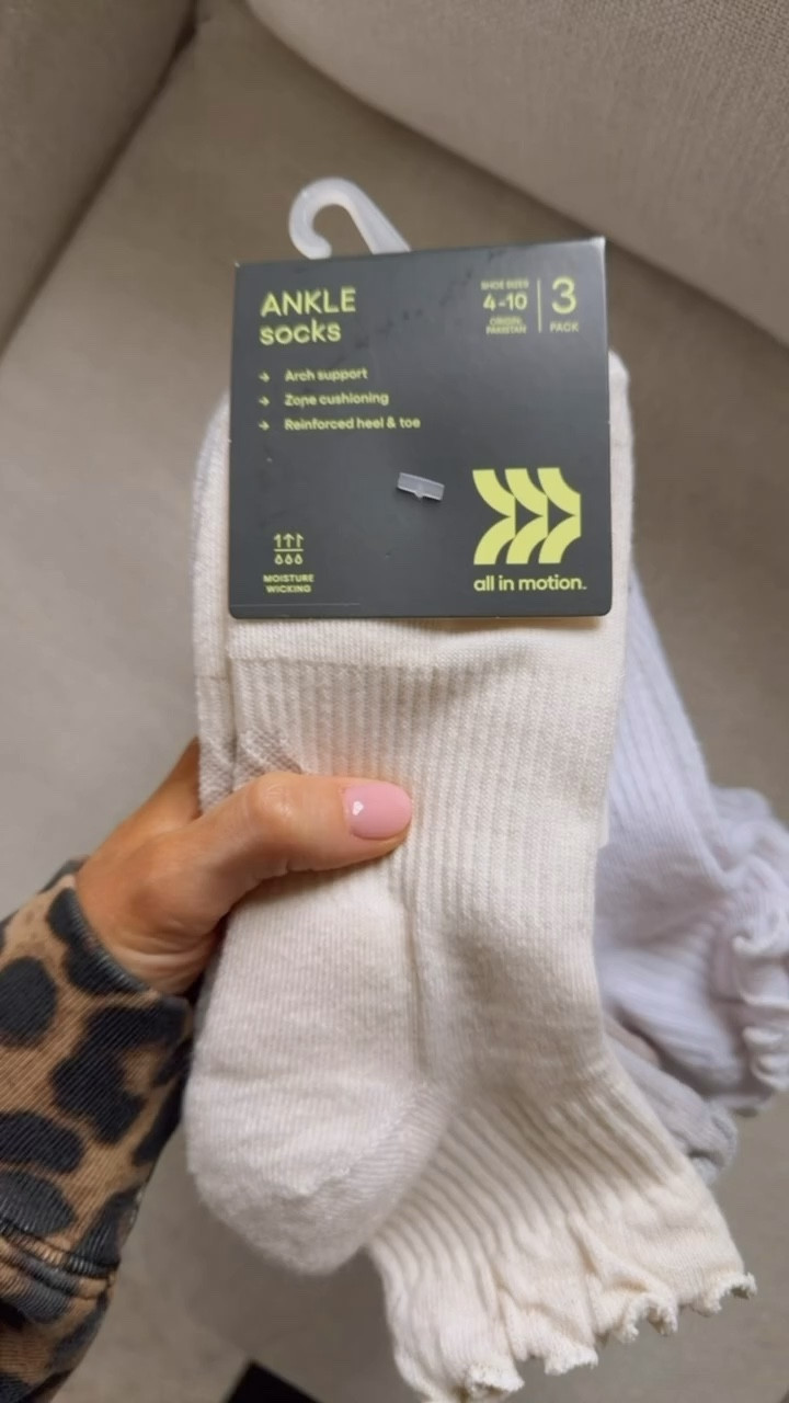 My favorite ruffle socks! These are actually meant for working out in, but I wear them for more than that! Super comfortable, & it comes in a pack of 3 for $12!

Loverly Grey, Target, ruffle socks, active socks, activewear 

#LTKActive