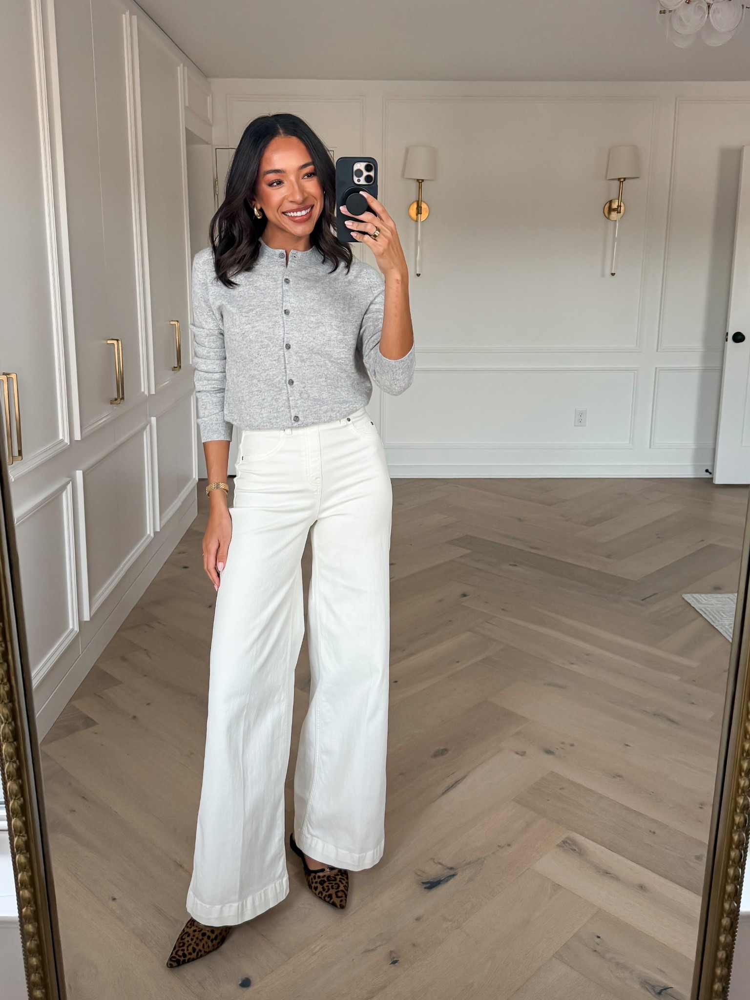 Work outfit 🤍 Wearing size S cardigan, size XS tall pants - I’m 5’8” for reference 


White jeans 
Fall work outfit 
Casual outfit 
Office outfit 
Teacher outfit 
Back to school 

#LTKStyleTip #LTKWorkwear #LTKSeasonal