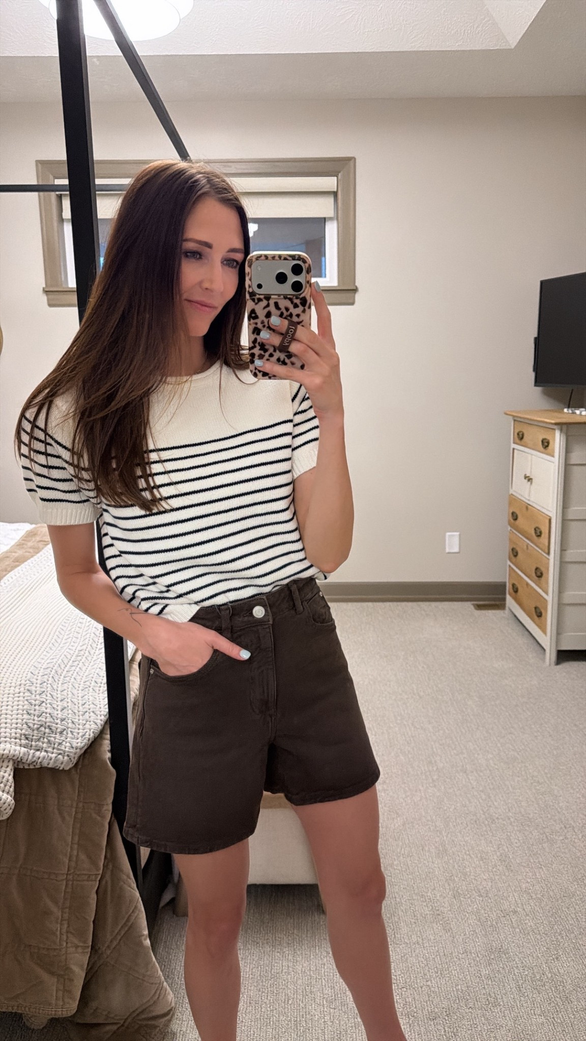 Zara shorts
Striped short sleeve sweater


#LTKootd