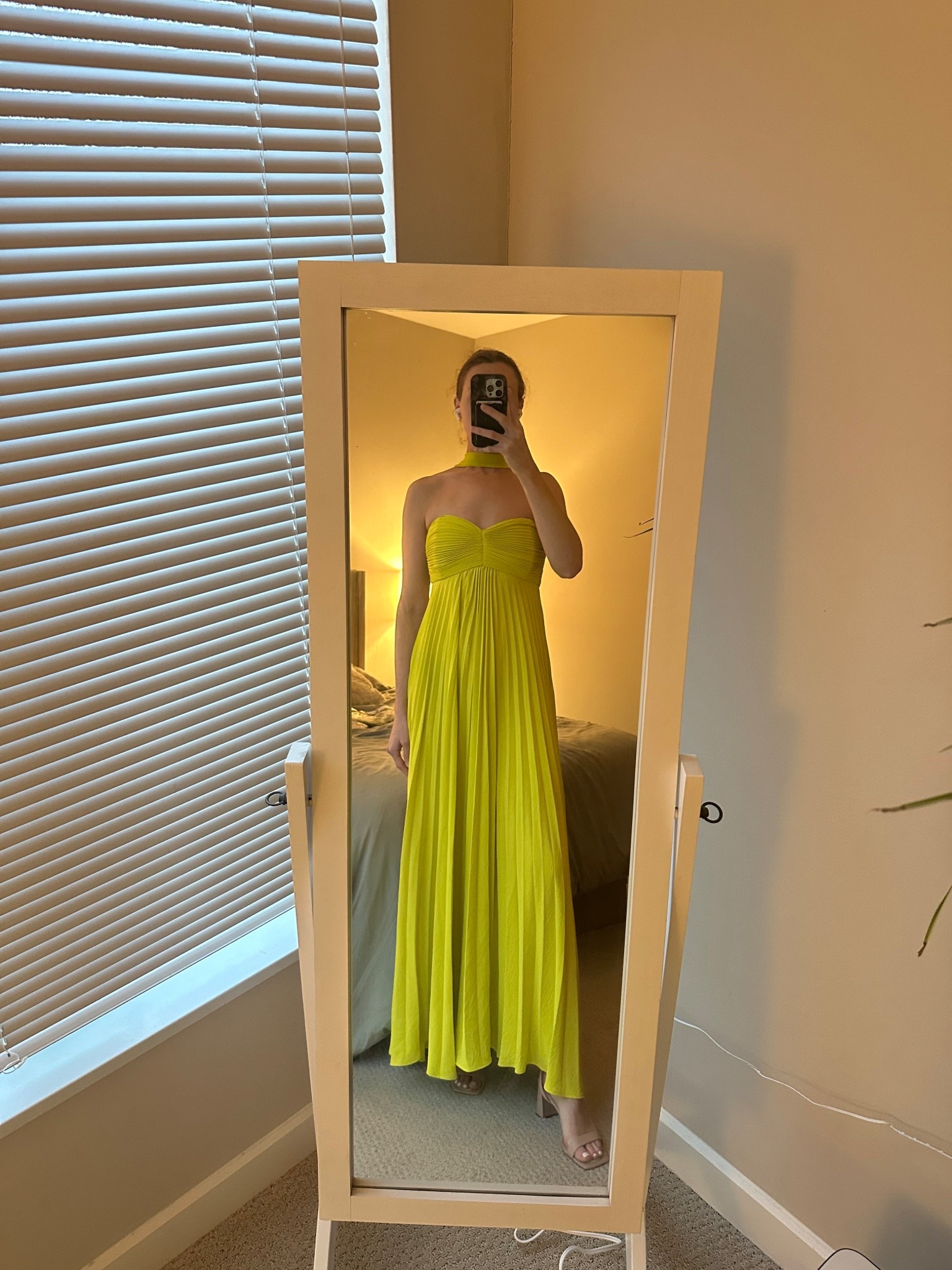 Stunning Chartreuse Chic Wedding Guest Dress 

#LTKTravel #LTKWedding #LTKSeasonal