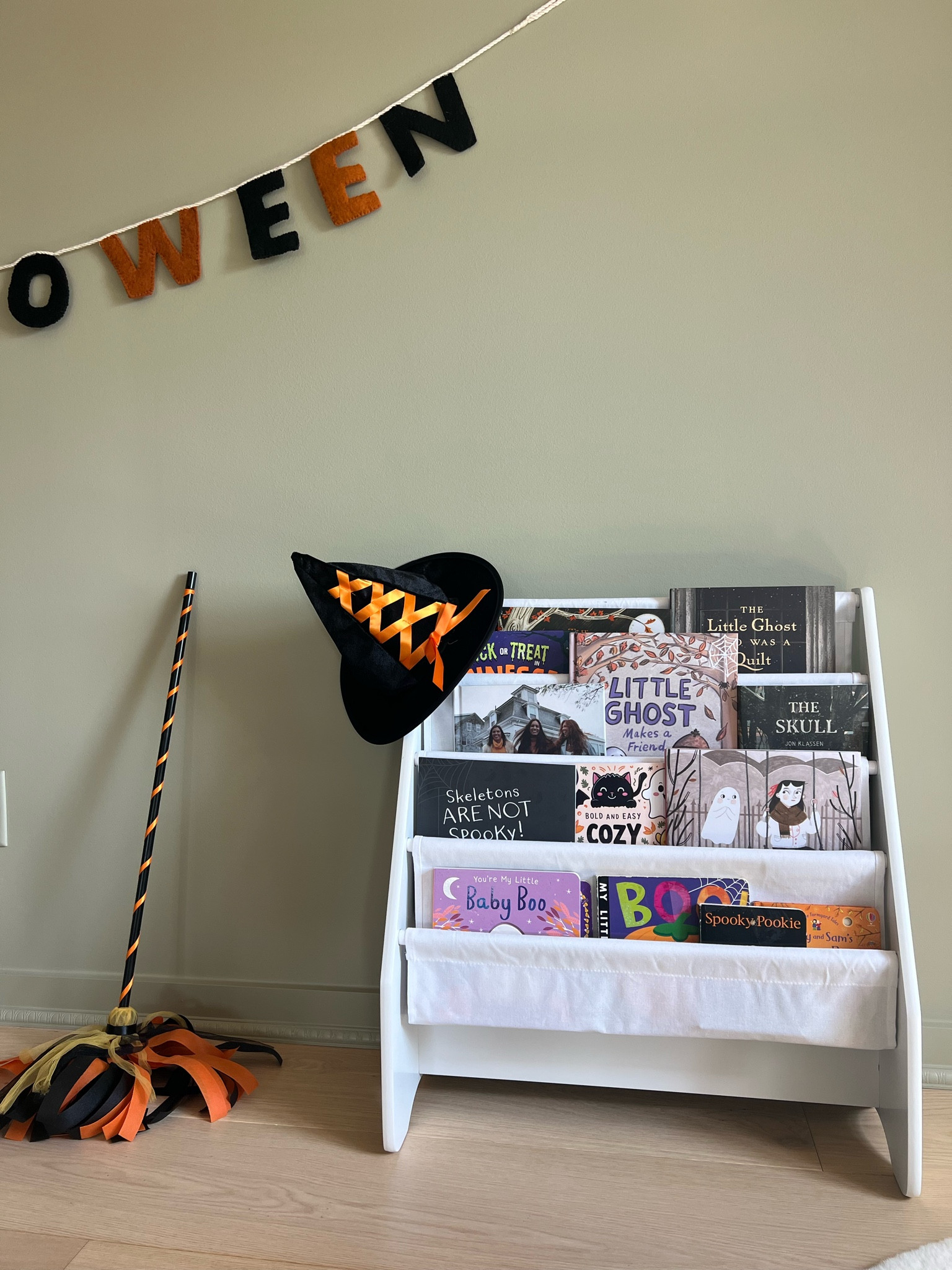 Kids Halloween Bookshelf! 

#LTKHalloween #LTKHome #LTKSeasonal