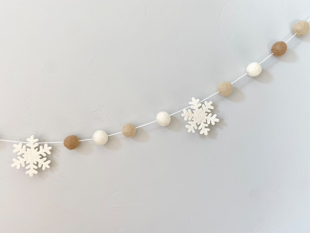 Customizable Snowflake Felt Ball Garland Wool Felted Snow - Etsy | Etsy (US)