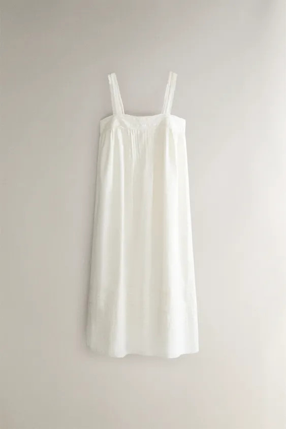 Nightdress made of cotton. Featuring straps, a straight neckline, lace detail and pintucks at the top. | Zara UK