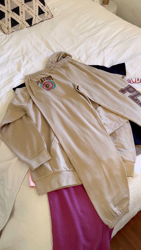 two piece set, cozy outfits, tshirt, comfy casual, rue21 

#LTKunder100 #LTKstyletip #LTKSeasonal