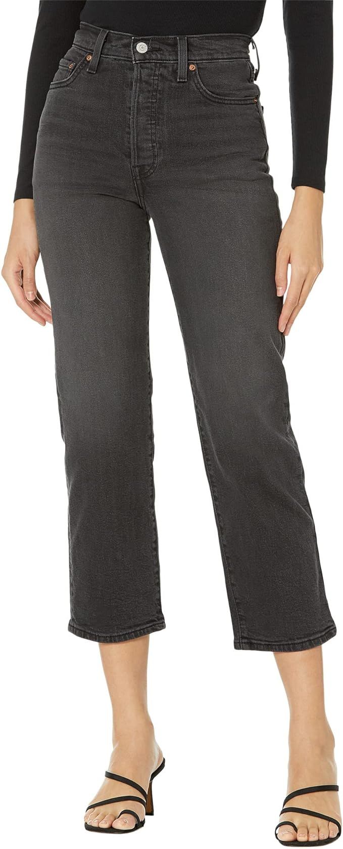 Levi's Women's 27" Inseam Ribcage Straight Ankle Jeans | Amazon (US)