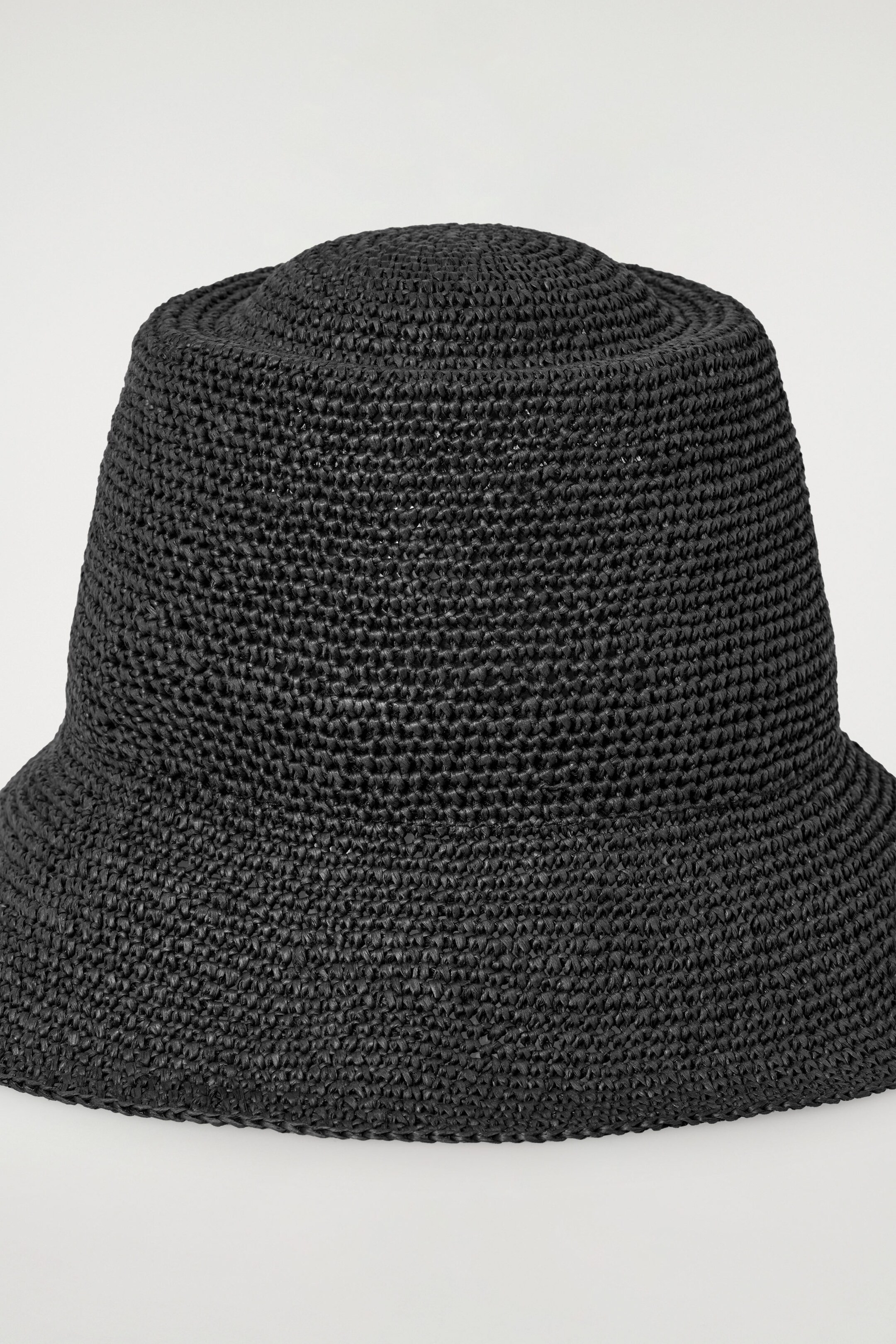 STRAW BUCKET HAT - BLACK | COS UK
